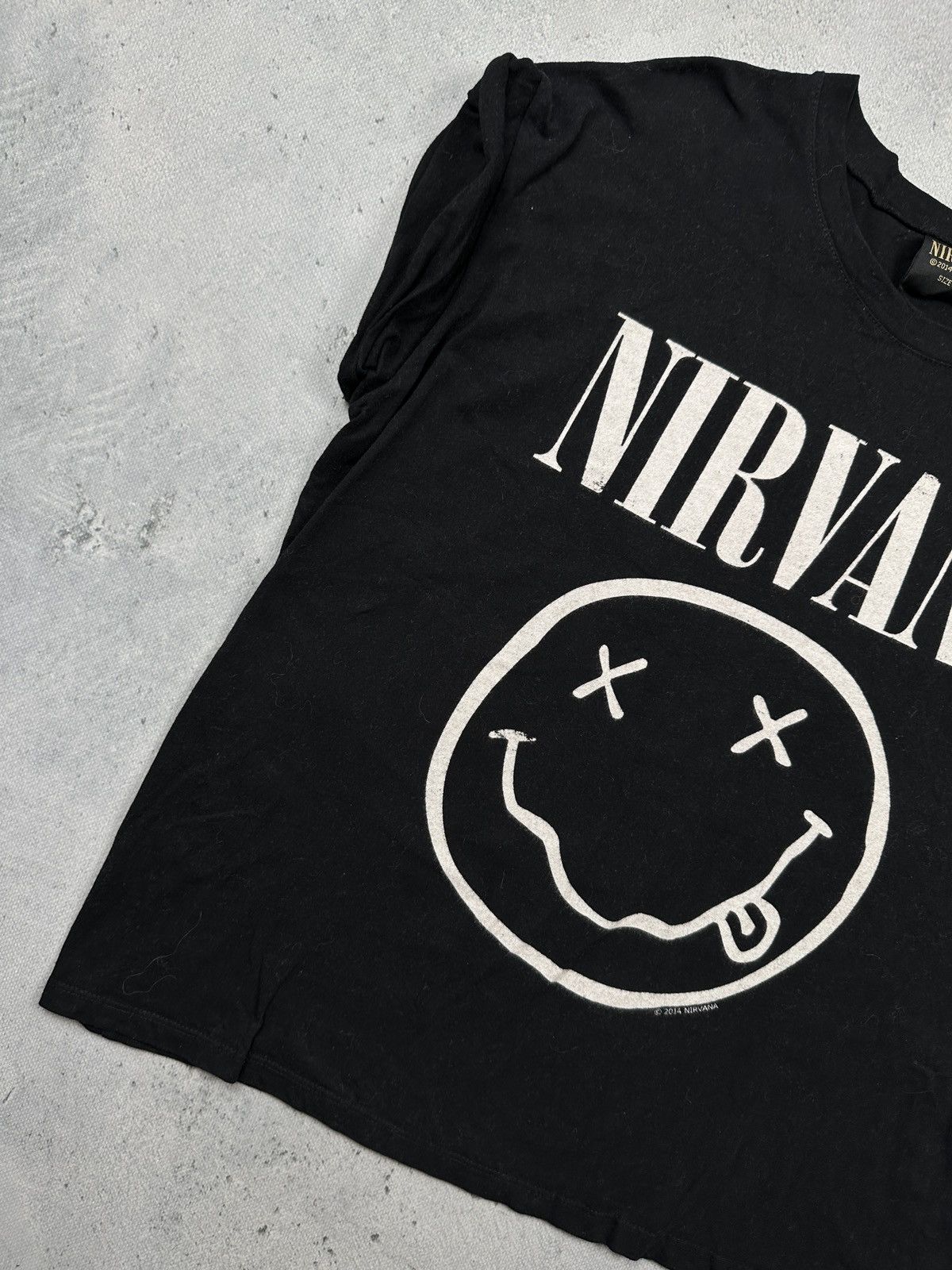 Nirvana Vintage Nirvana band tee 2014 smiley logo grunge rock tee Size US L / EU 52-54 / 3 - 3 Thumbnail
