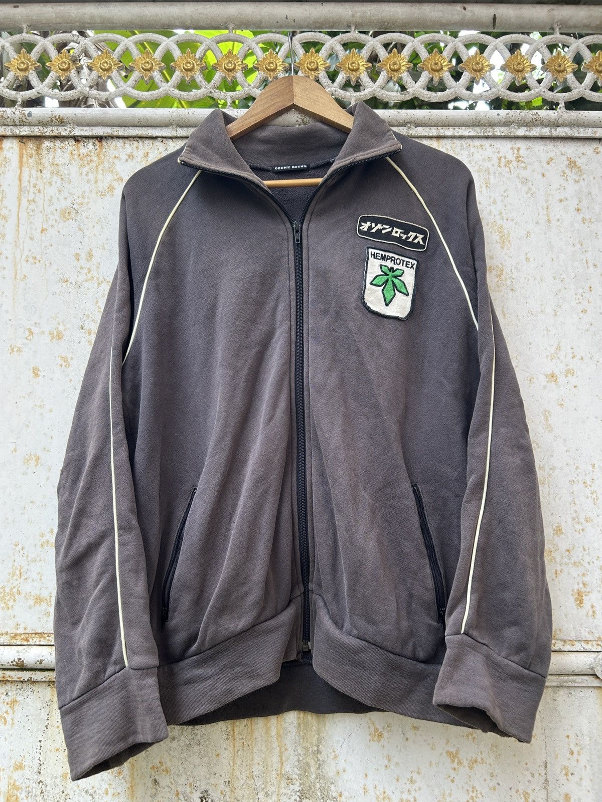 Ozone Rocks | Grailed