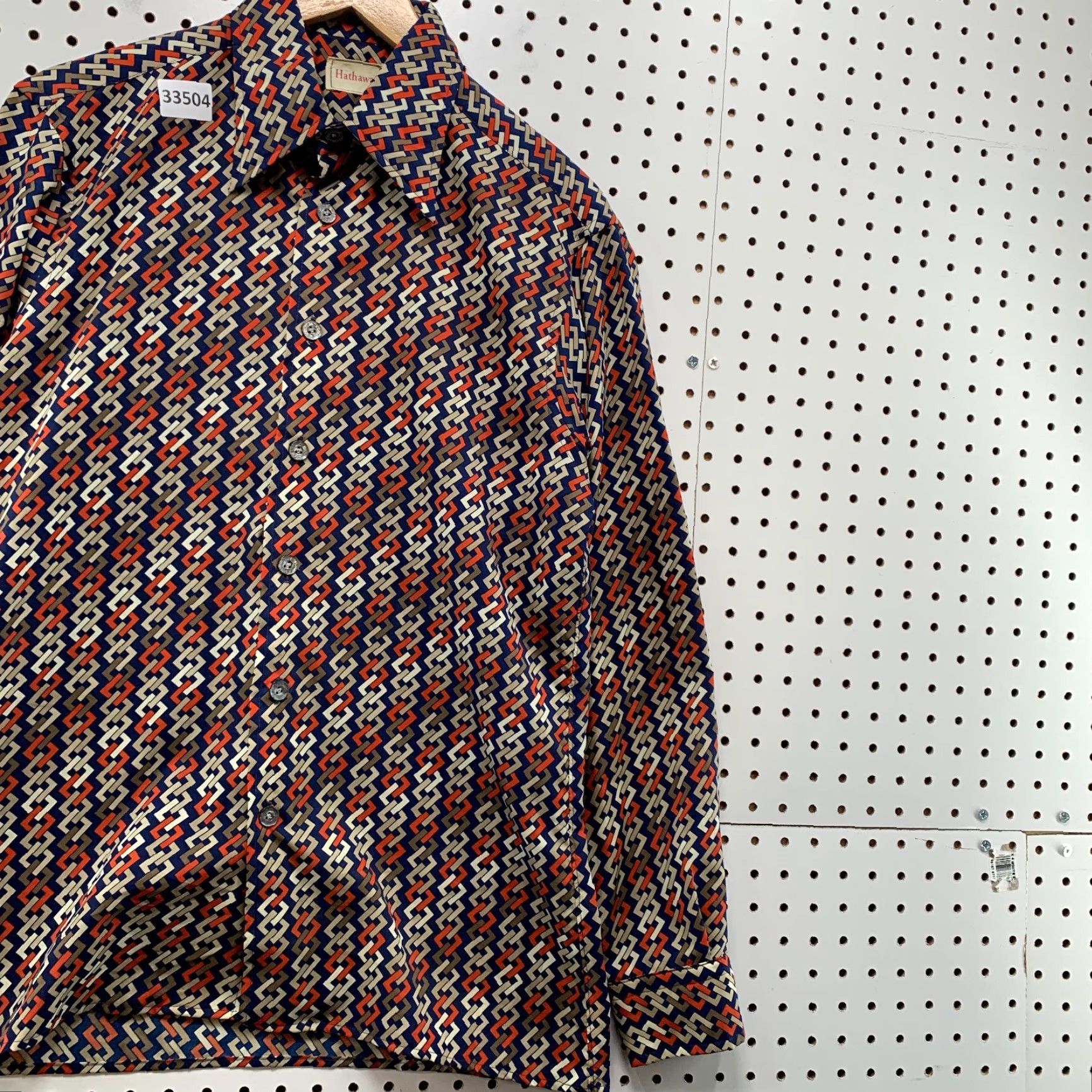 Vintage VINTAGE Hathaway Button Shirt Mens Small Geometric Chain Link Blue Orange Shirt Mens Small Blue Geometric Chain Link vintage Size US S / EU 44-46 / 1 - 4 Thumbnail