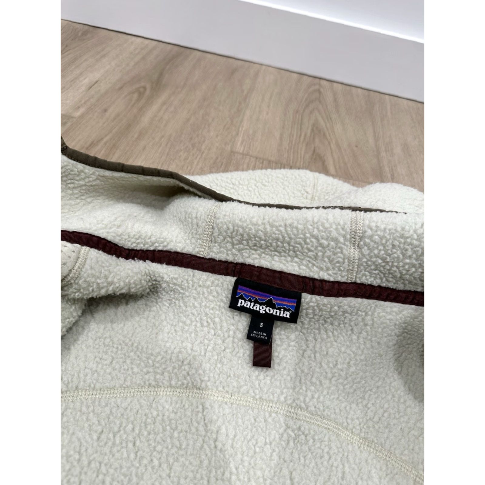 Patagonia Patagonia Jacket Womens S Ivory Fleece Full Zip Hooded Mid-Length 22805 Size S / US 4 / IT 40 - 6 Thumbnail