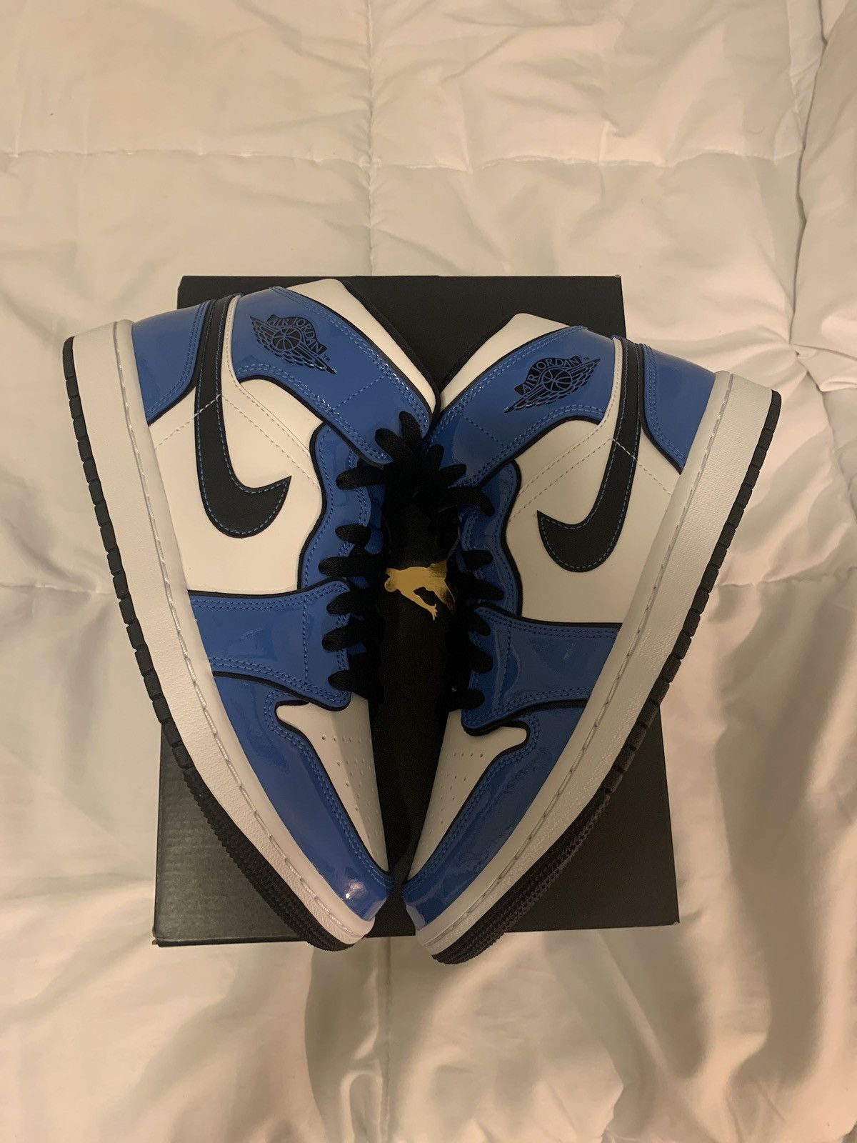 Jordan Brand Air Jordan 1 Mid SE ‘Signal Blue’ Size US 7.5 / EU 40-41 - 1 Thumbnail
