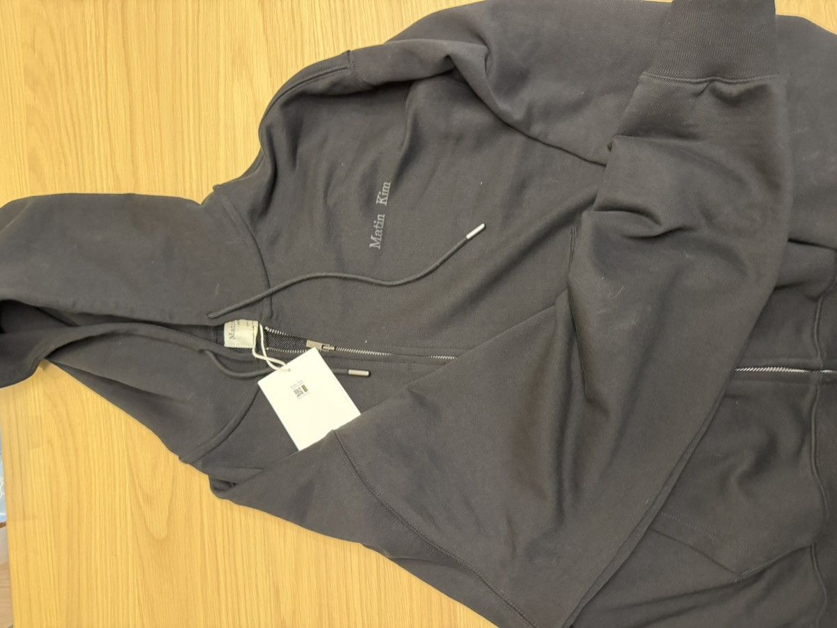 Matin Kim MATIN KIM “ROUGH @UNDERCAMP” Zip Hoodie – Black Size US XL / EU 56 / 4 - 1 Thumbnail