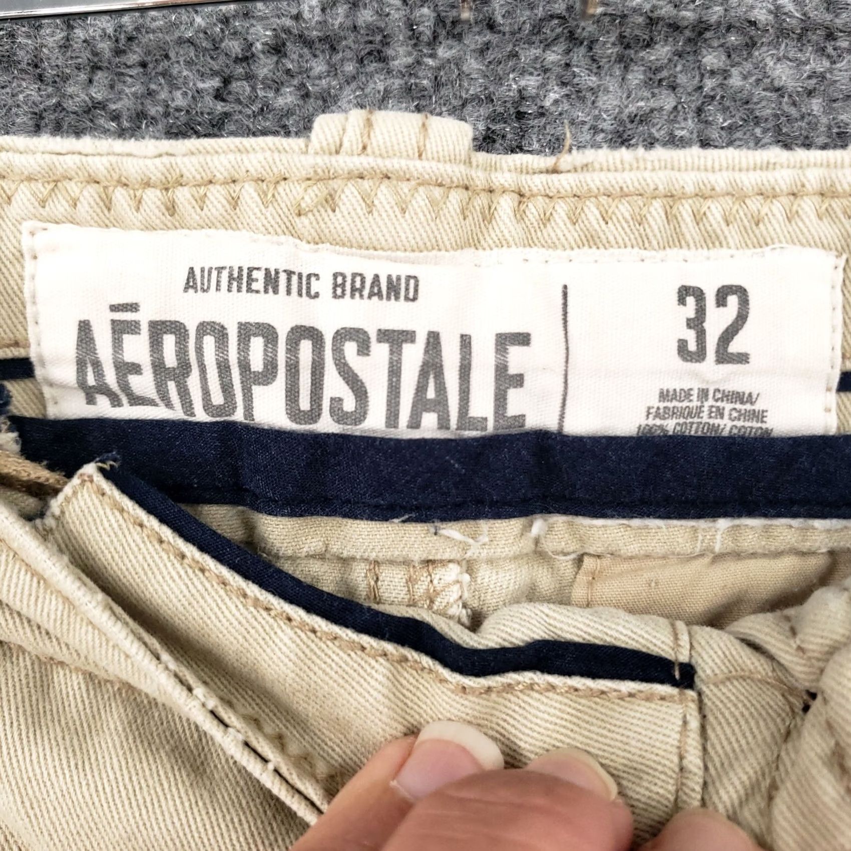 Vintage Aeropostale Chino Shorts Mens 32 Beige Preppy Flat Front Cotton Canvas Casual Size US 33 - 3 Thumbnail
