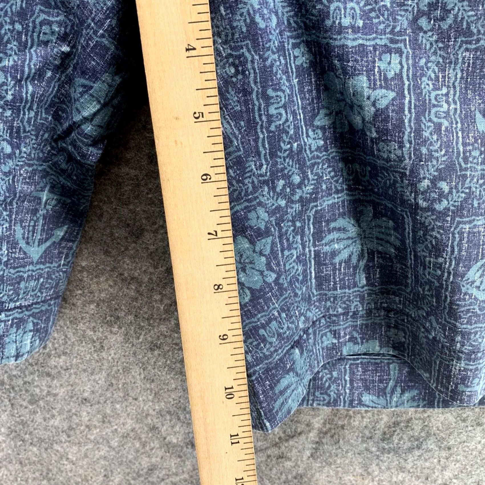 Brooks Brothers Keywords: Uses "Brooks Brothers Shorts Men 34 Blue Bermuda Reyn Spooner Boat Sail Anchor" as the primary keyword Size US 34 / EU 50 - 7 Thumbnail