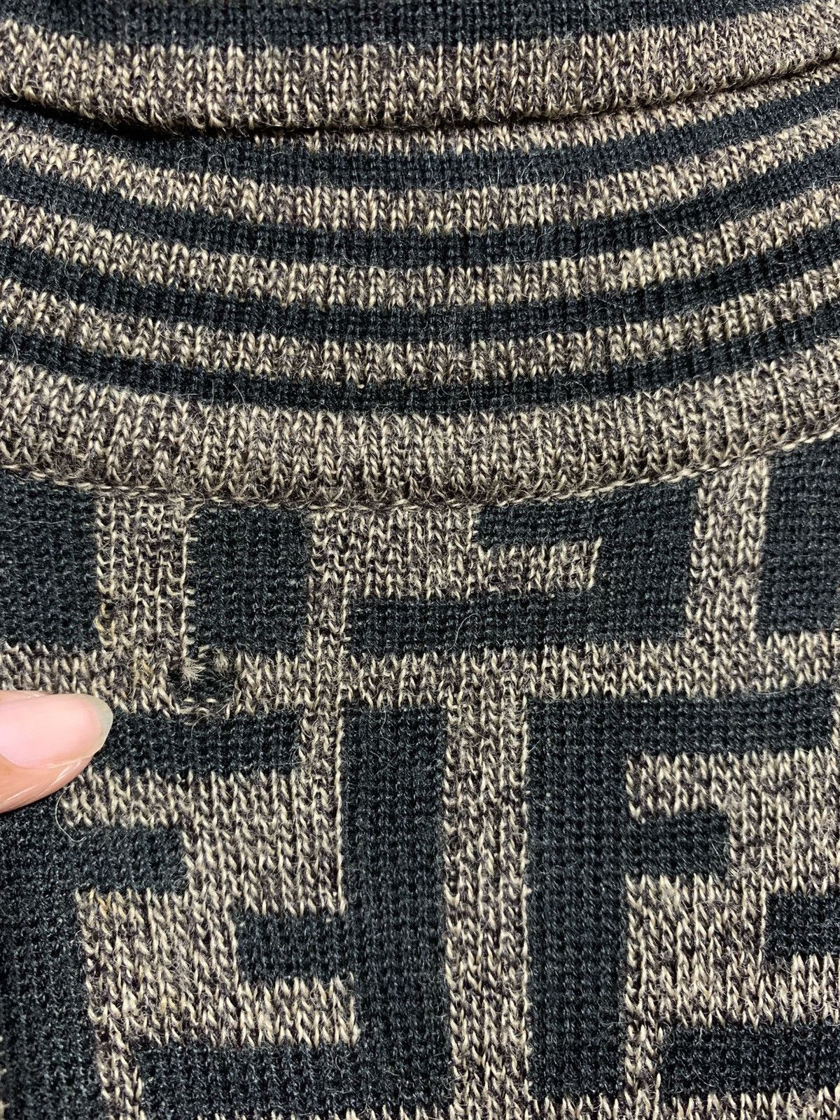 Fendi 🔥VTG FENDI ZUCCA MONOGRAM WOOL KNIT JUMPER TURTLENCK Size L / US 10 / IT 46 - 8 Thumbnail