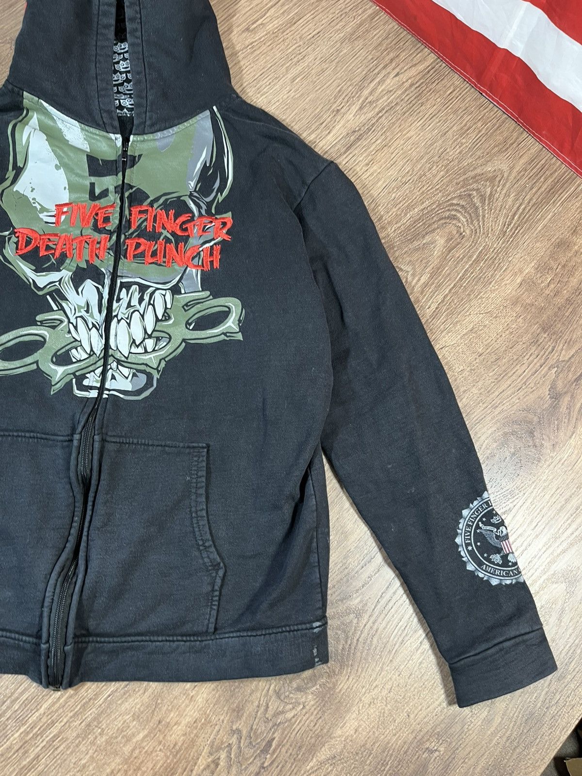 Other Five Finger Death Punch Zip Hoodie Size US M / EU 48-50 / 2 - 4 Thumbnail