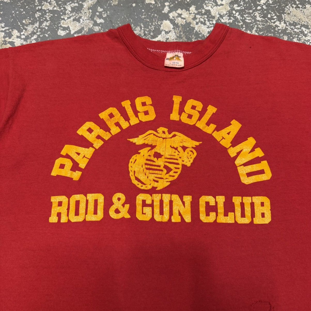 Russell Athletic True Vintage Parris Island Rod And Gun Club 70s Russell Mari Size US L / EU 52-54 / 3 - 9 Thumbnail