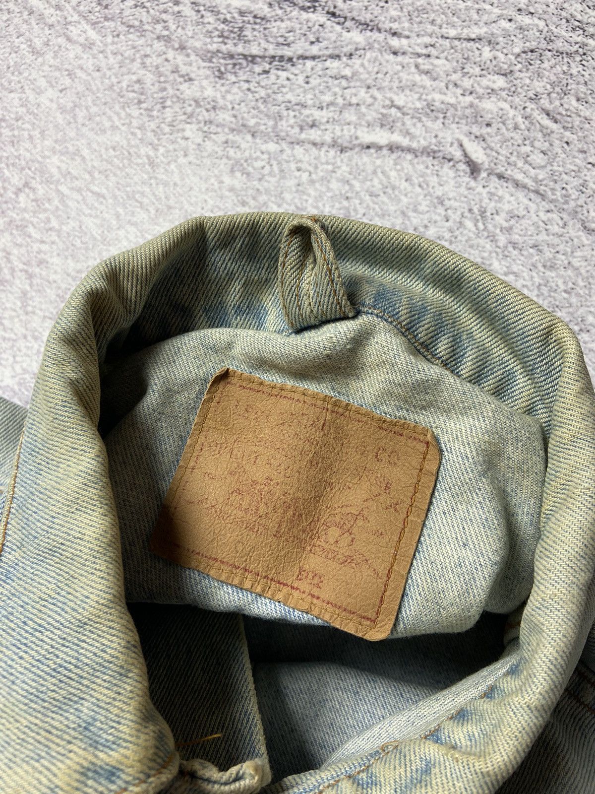 Levi's × Levi's Vintage Clothing Rare 90s Levi’s Denim Jacket Blue Distressed Jeans Size US XL / EU 56 / 4 - 13 Thumbnail