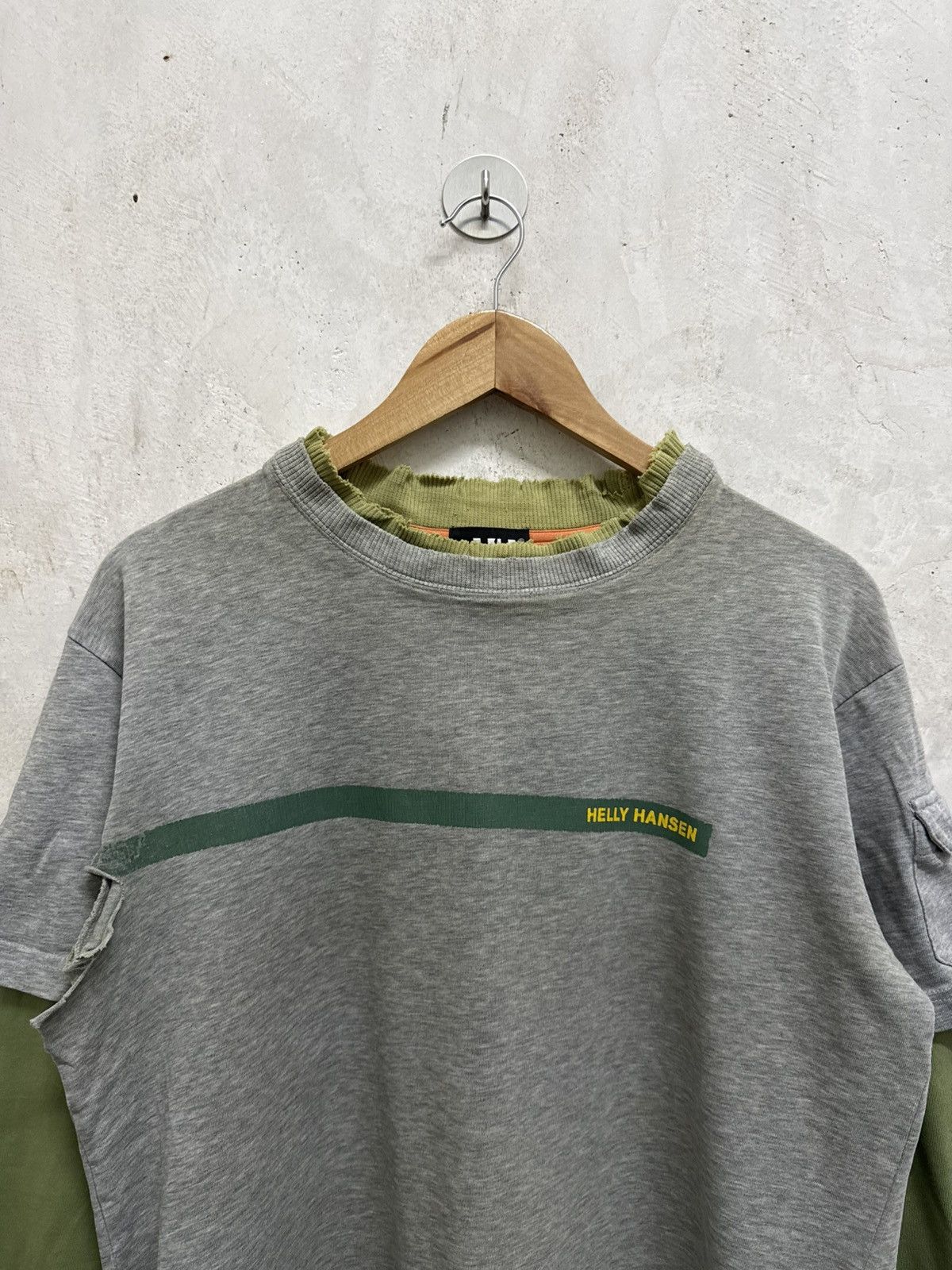 Helly Hansen Distressed Helly Hansen Thrashed Long Sleeve Tees Size US M / EU 48-50 / 2 - 2 Thumbnail