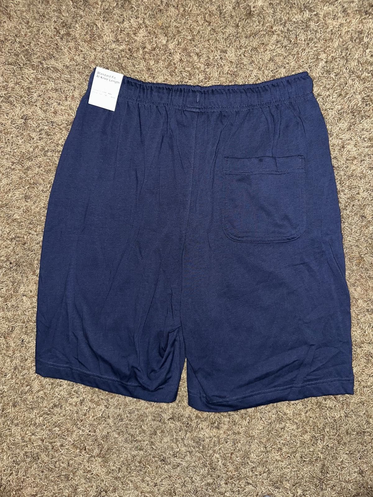 Nike Nike Sportswear Club Solid Color Cotton Casual Shorts Sample Size US 32 / EU 48 - 6 Thumbnail