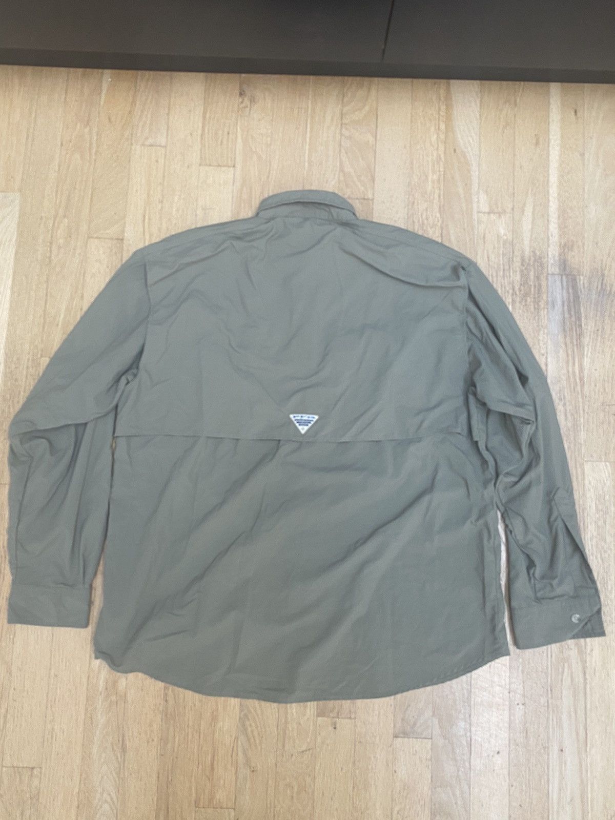 Columbia Columbia PFG Button Down Size US M / EU 48-50 / 2 - 4 Thumbnail