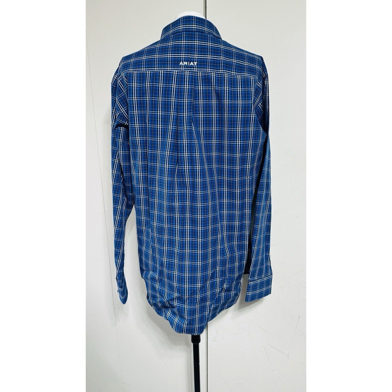 Ariat Ariat Men's Pro Series Naveen Classic Fit Button Western M Size US M / EU 48-50 / 2 - 5 Thumbnail