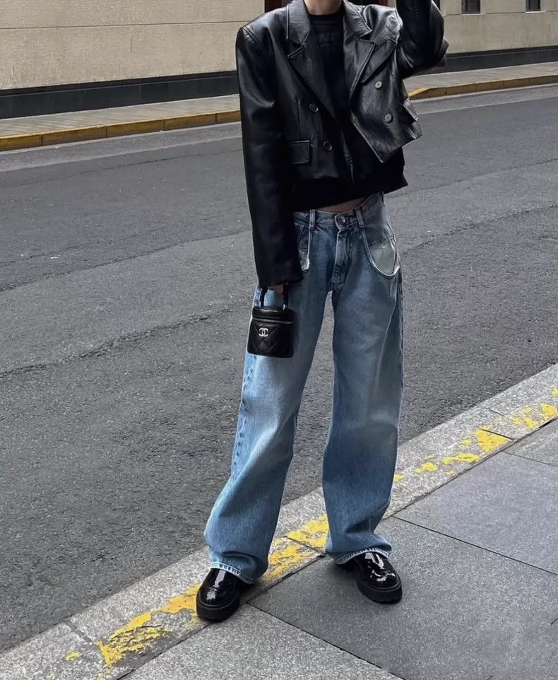 Maison Margiela Maison Margiela Loose jeans with pocket decoration jeans 25 Size US 26 / EU 42 - 2 Thumbnail