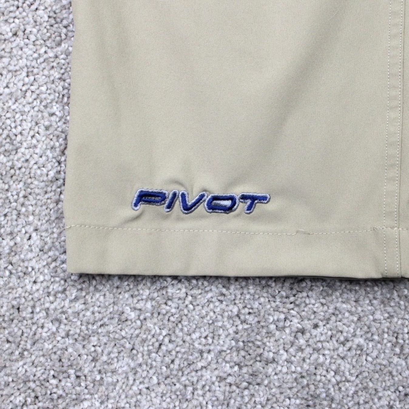 Lululemon Lululemon Pants Men 34x28 Beige Classic Warpstreme Straight Leg Chino 5-Pocket Shirt? Size US 34 / EU 50 - 7 Thumbnail