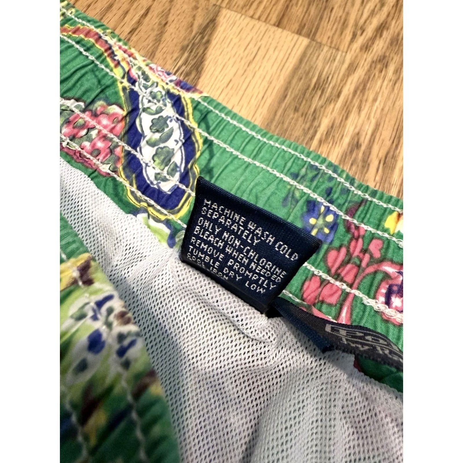 Polo Ralph Lauren Polo Ralph Lauren Shorts Men’s Medium Paisley Green Swim Trunks Board Drawstring Mens Beach Hawaiian Tropical 90s (if applicable) Size US M / EU 48-50 / 2 - 6 Thumbnail