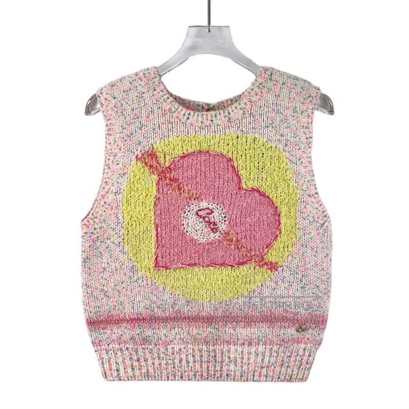 Chanel Chanel Pink Cotton Sweater with Heart Design . Size XS / US 0-2 / IT 36-38 - 1 Thumbnail