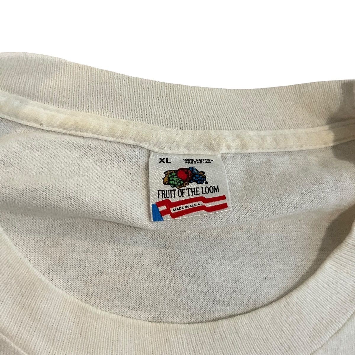 Fruit Of The Loom × Vintage VINTAGE Alligator Wrap Around Print T Shirt Size US XL / EU 56 / 4 - 2 Thumbnail