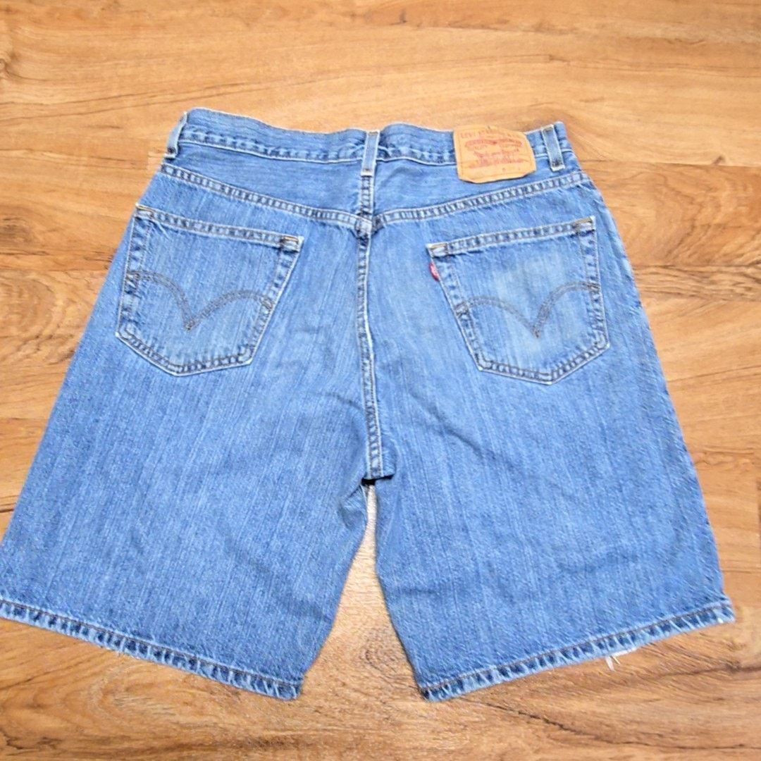 Levi's Vintage Levi's 550 Denim Shorts Blue Distressed 34 Size US 34 / EU 50 - 1 Thumbnail