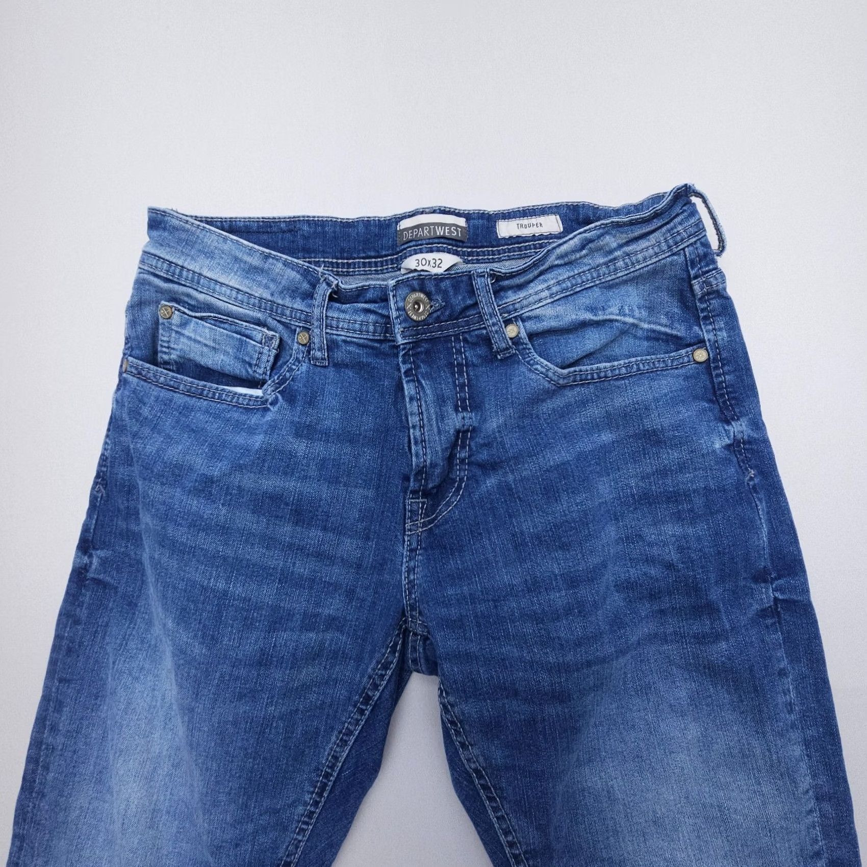 Vintage Dark Wash Jeans Men Slim Straight Denim 30x32 Blue Size 30 Buckle Size US 30 / EU 46 - 2 Thumbnail