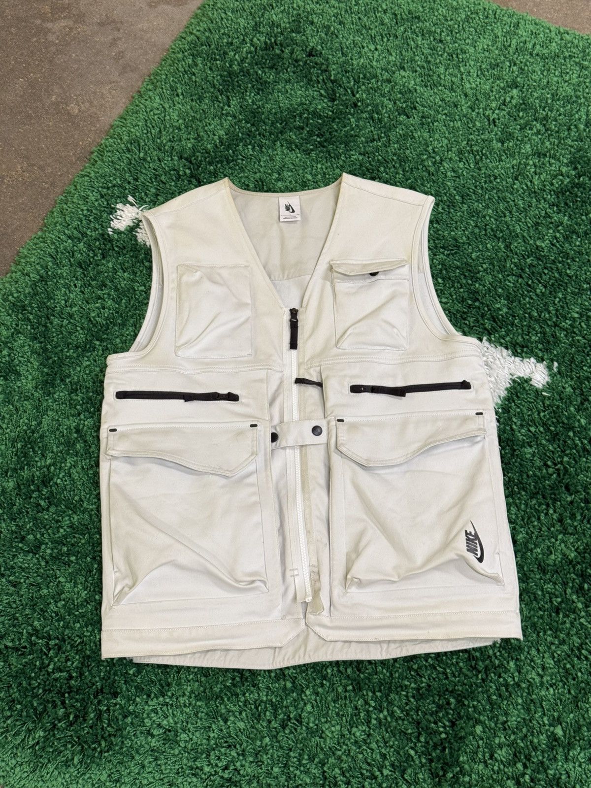 Nike Nike Lab White Utility Cargo Vest Sz. Small Size US S / EU 44-46 / 1 - 1 Thumbnail