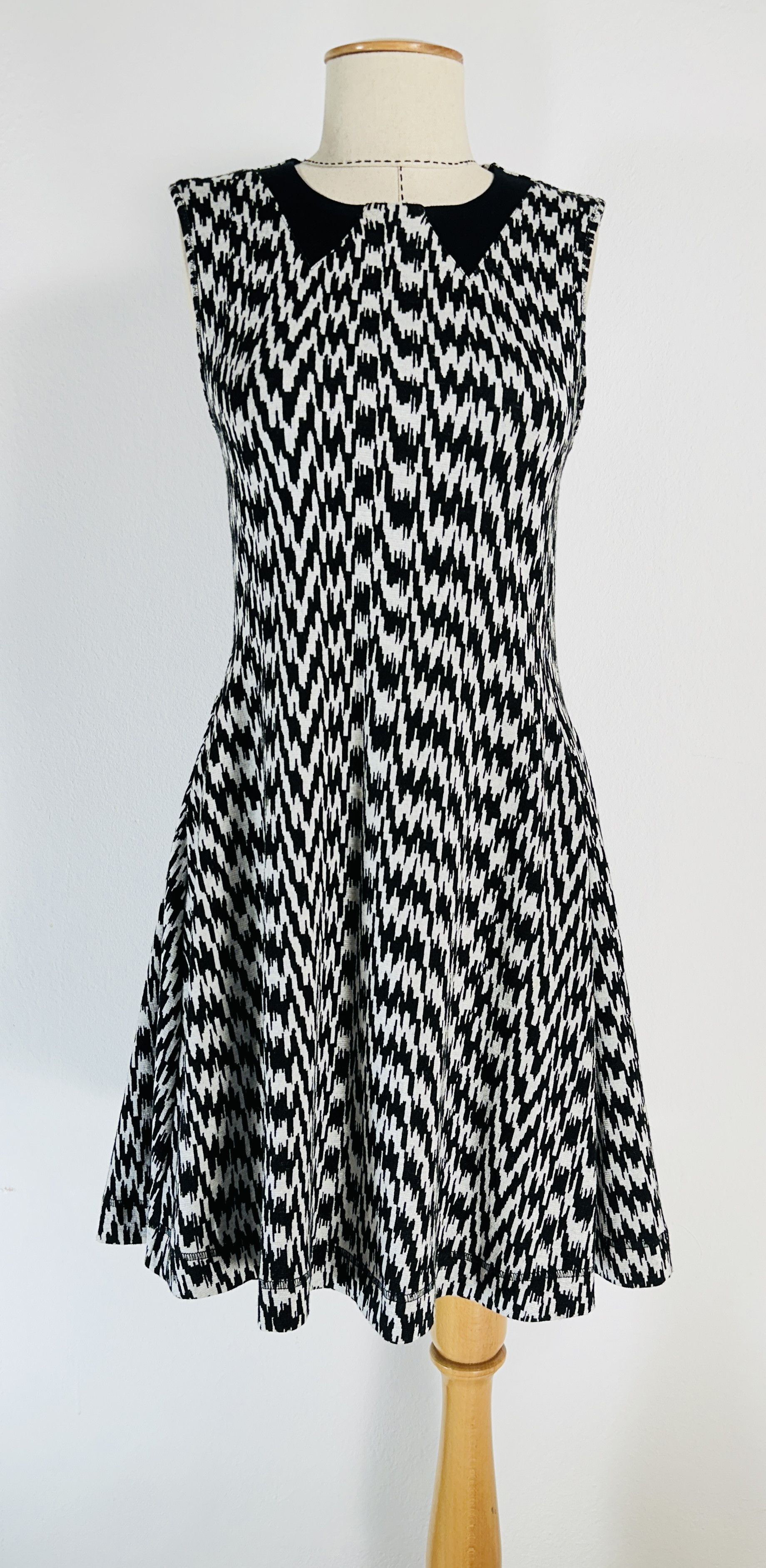 Black White Houndstooth Skater Knit Dress