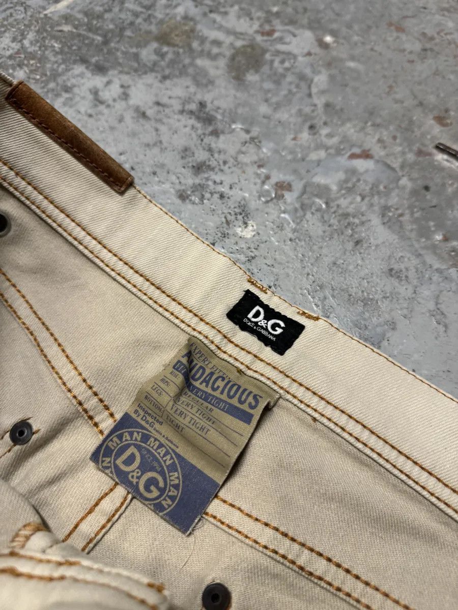 Dolce & Gabbana 2000s Dolce & Gabbana Beige Slim Distressed Pants Size US 31 - 10 Thumbnail