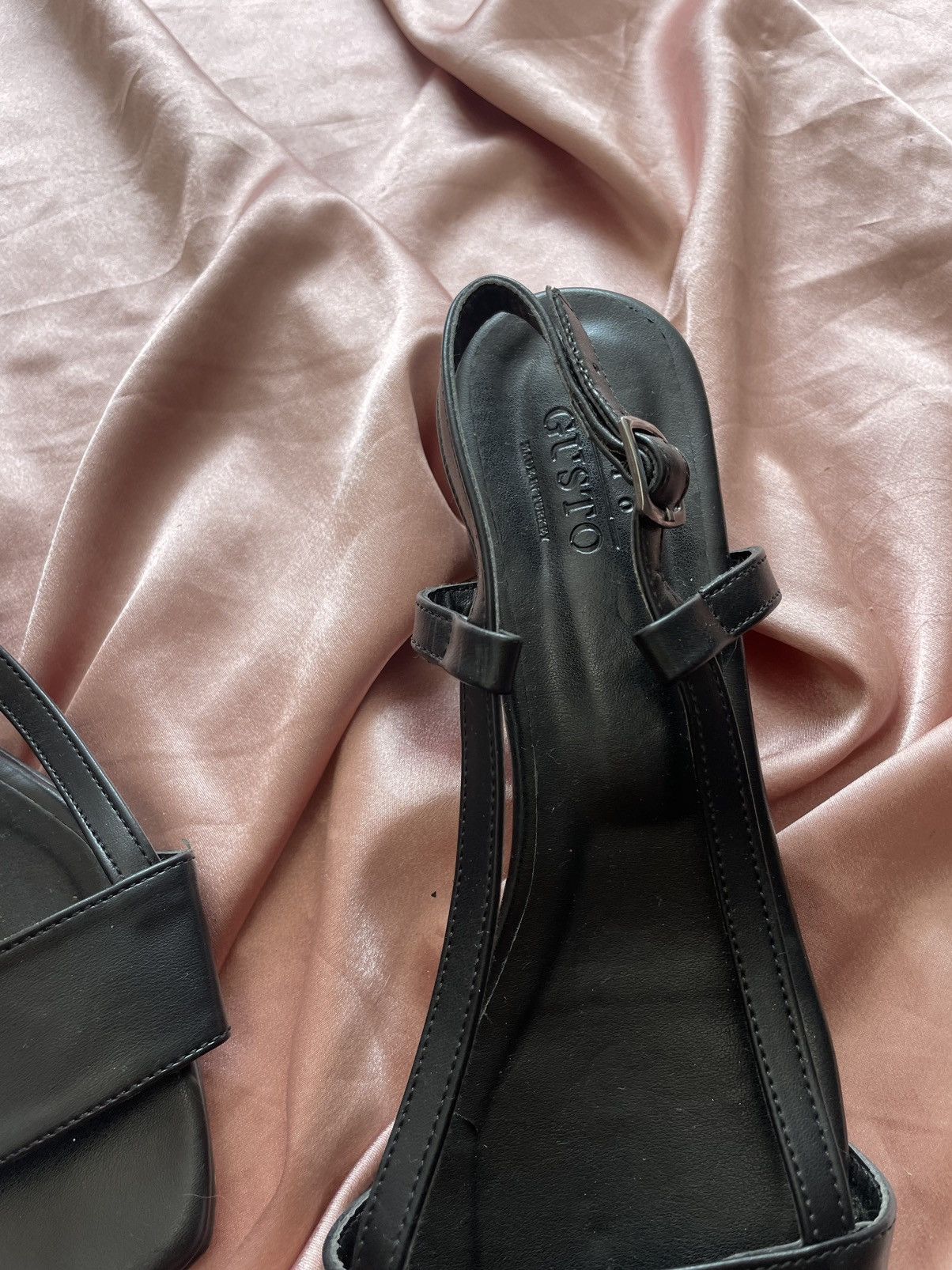 Vintage Gusto kitten heels Size US 7.5 / IT 37.5 - 3 Thumbnail