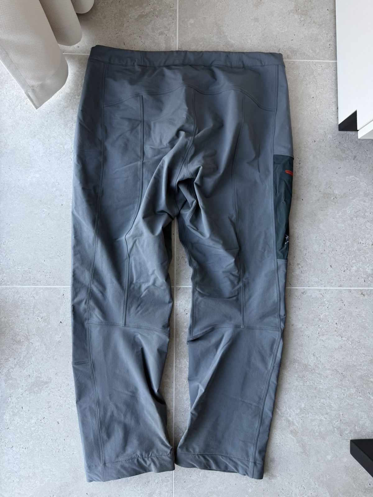 Arc'teryx 🔥 Arc’teryx Gamma AR Hiking Ski Pants Size XL Size US 36 / EU 52 - 2 Thumbnail