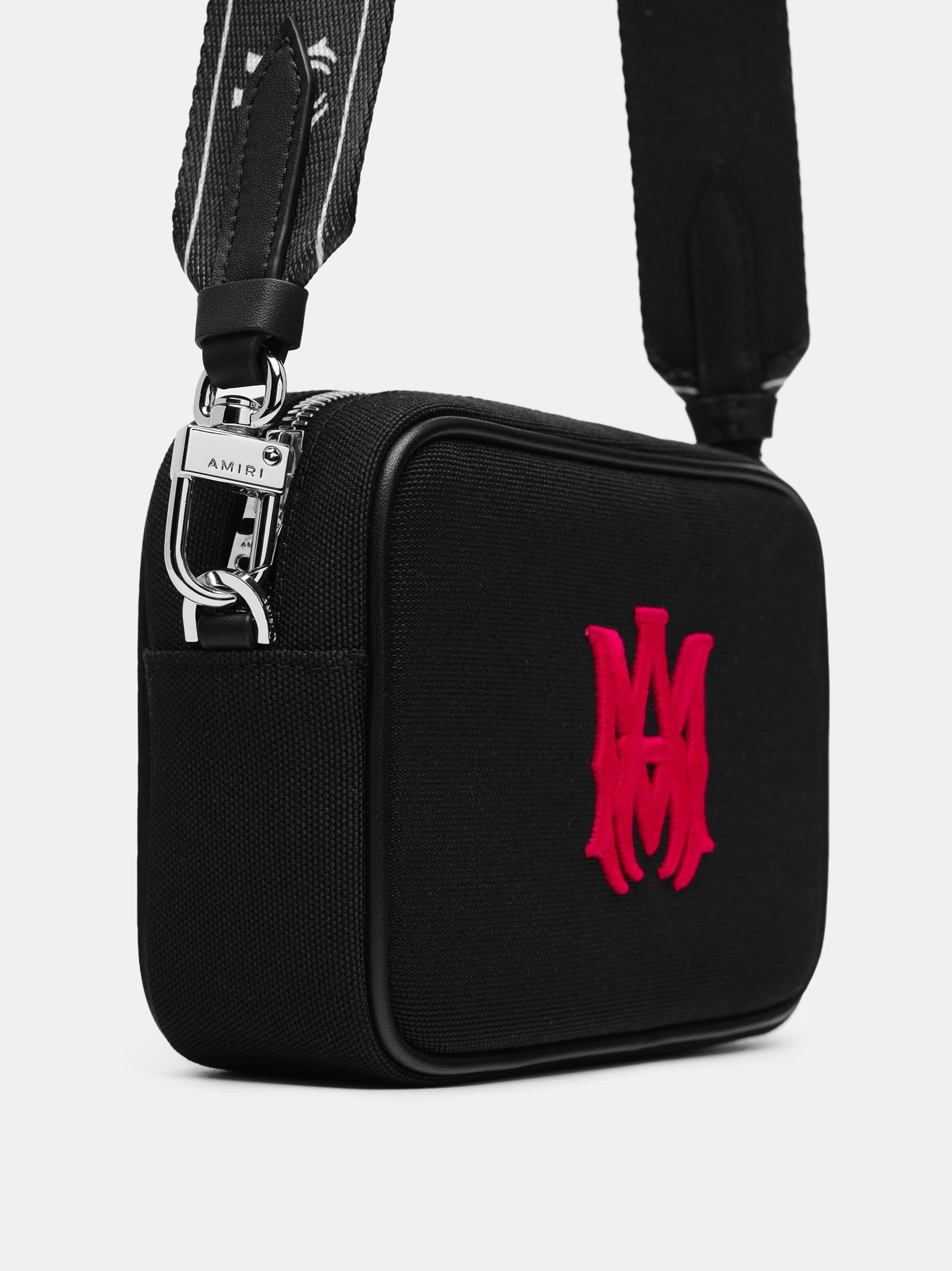 Amiri o1s1wg110825 Size: OS / MA Canvas Camera Case in Black Size ONE SIZE - 6 Thumbnail