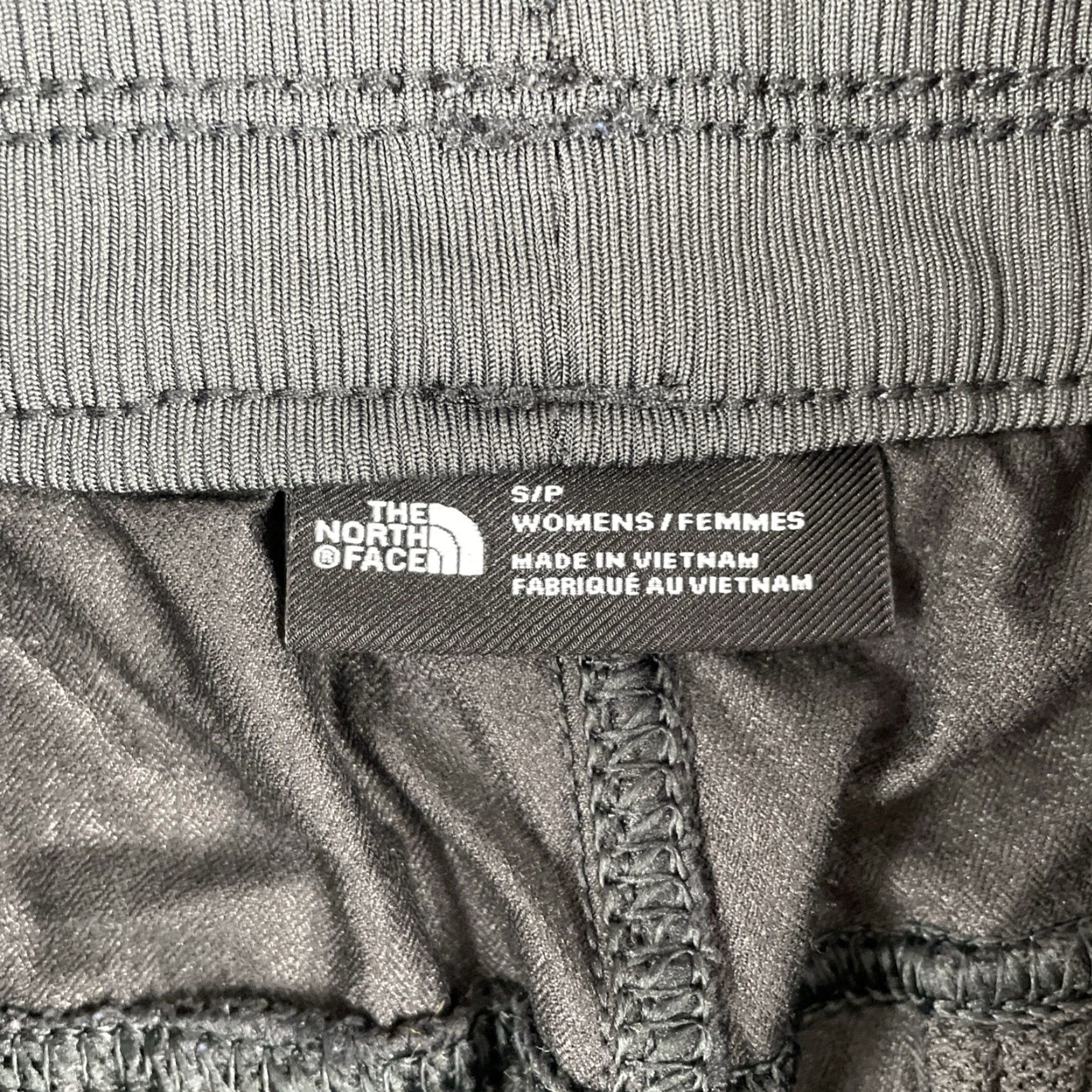 The North Face VINTAGE The North Face Women’s Small Athletic Outdoor Capris 4 Pocket Drawstring Gray Size ONE SIZE - 6 Thumbnail