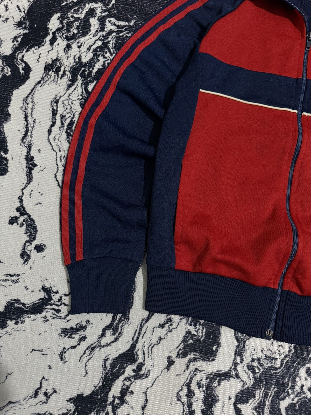 Vintage Vintage adidas 80s 90s track top Size US S / EU 44-46 / 1 - 3 Thumbnail