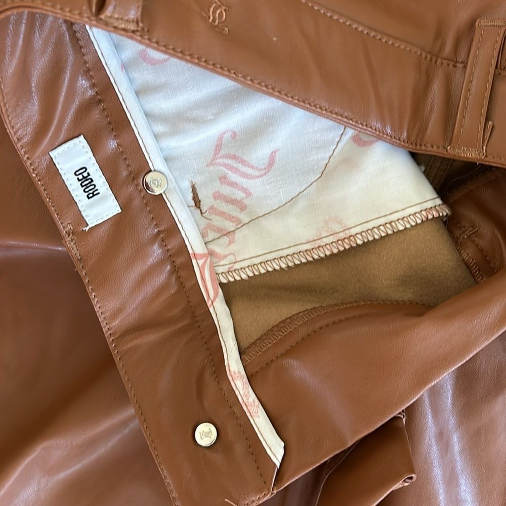 Juicy Couture JUICY COUTURE Rodeo Barrel Fit High Waist Faux Leather Pants Size 27" / US 4 / IT 40 - 8 Thumbnail