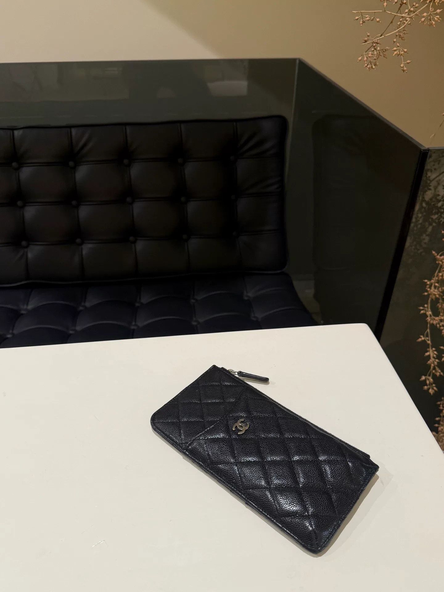 Chanel Pre-loved Bag Very good condition Size ONE SIZE - 1 Thumbnail