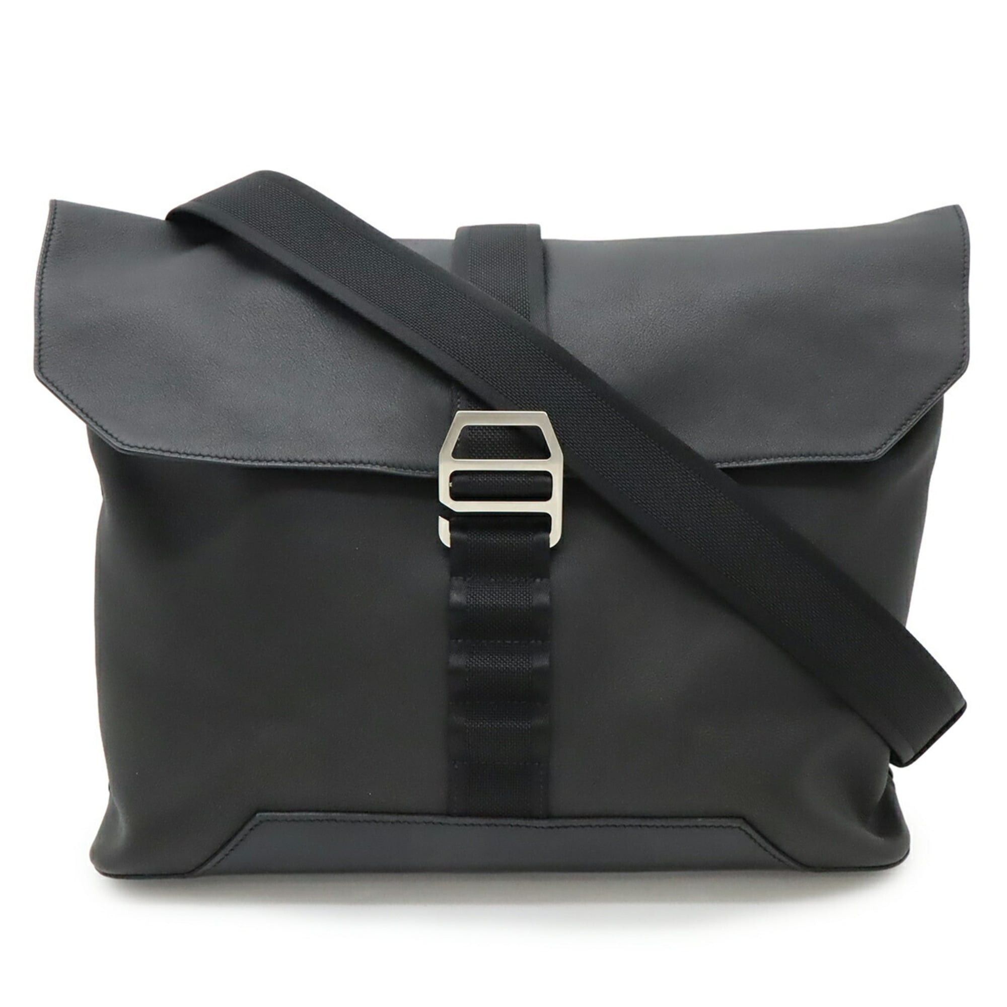 Hermes HERMES City Slide Shoulder Bag in Taurillon Cristobal Vache Hunter Black with A Stamp Size ONE SIZE - 1 Thumbnail