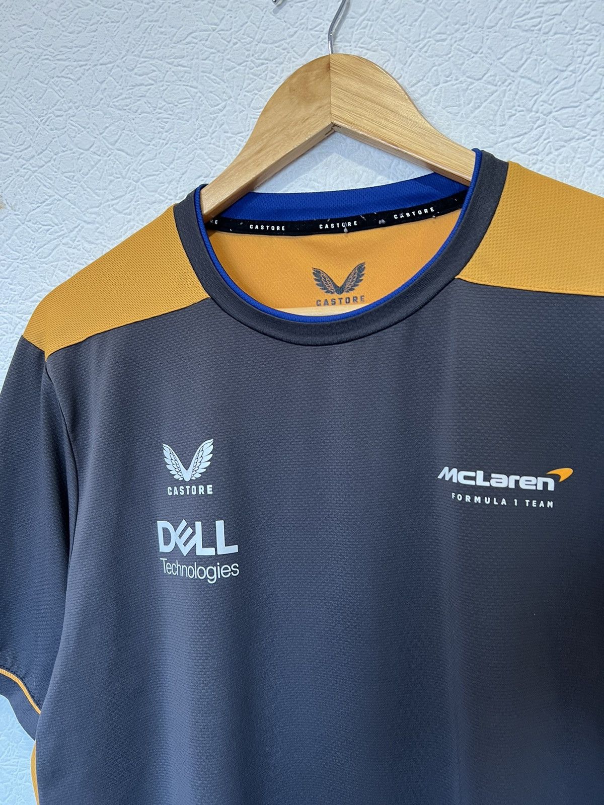 Malcolm McLaren Castore Mclaren Grey Racing T shirt Tee F-1 Size US L / EU 52-54 / 3 - 2 Thumbnail