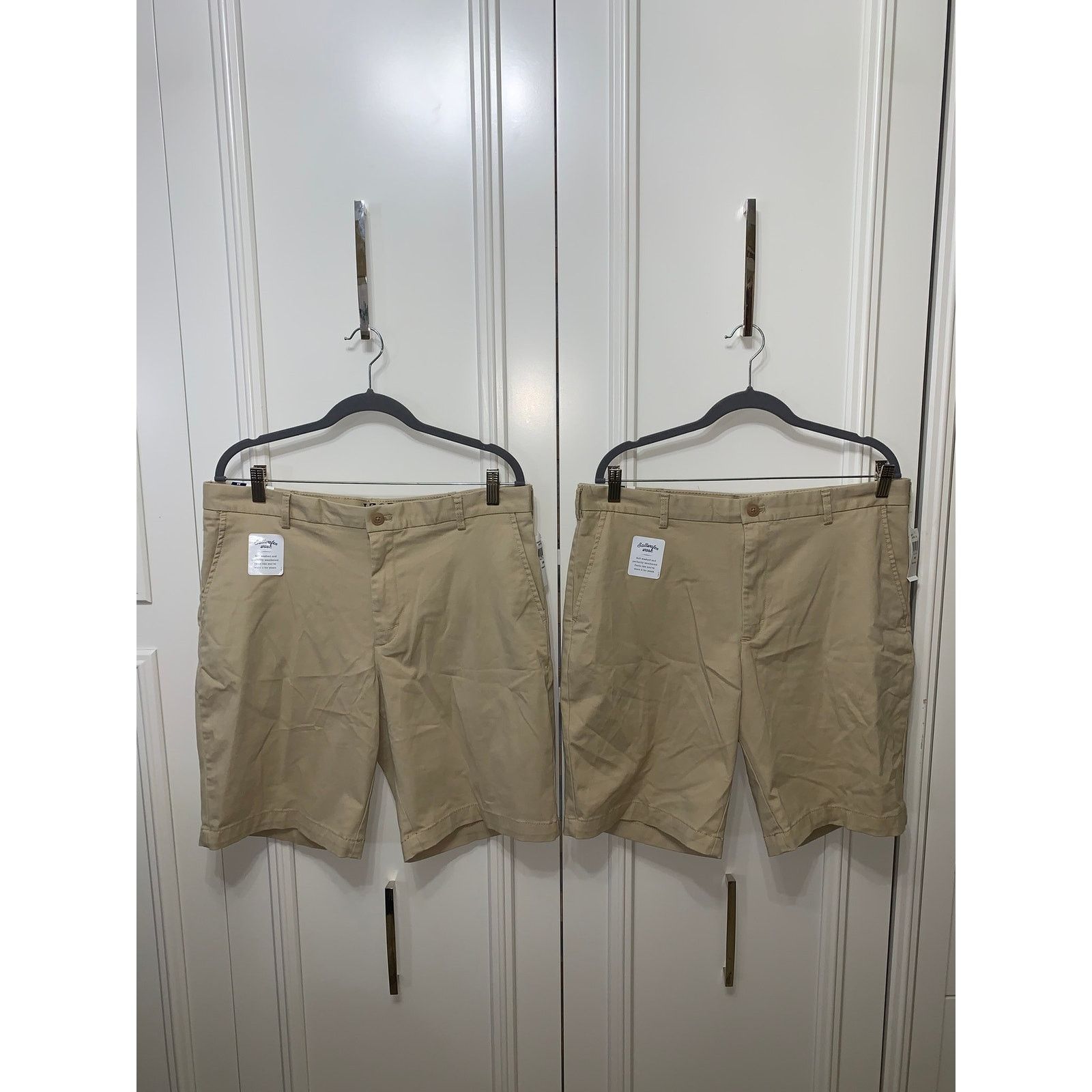 Izod NWT Set of 2 IZOD Men's Chino Shorts Size 34 Flat Front Size US 34 / EU 50 - 1 Thumbnail