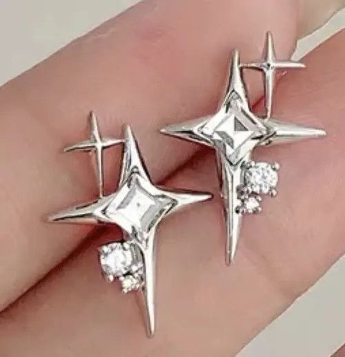 VIBE Crystal Star Earring Size ONE SIZE - 1 Thumbnail