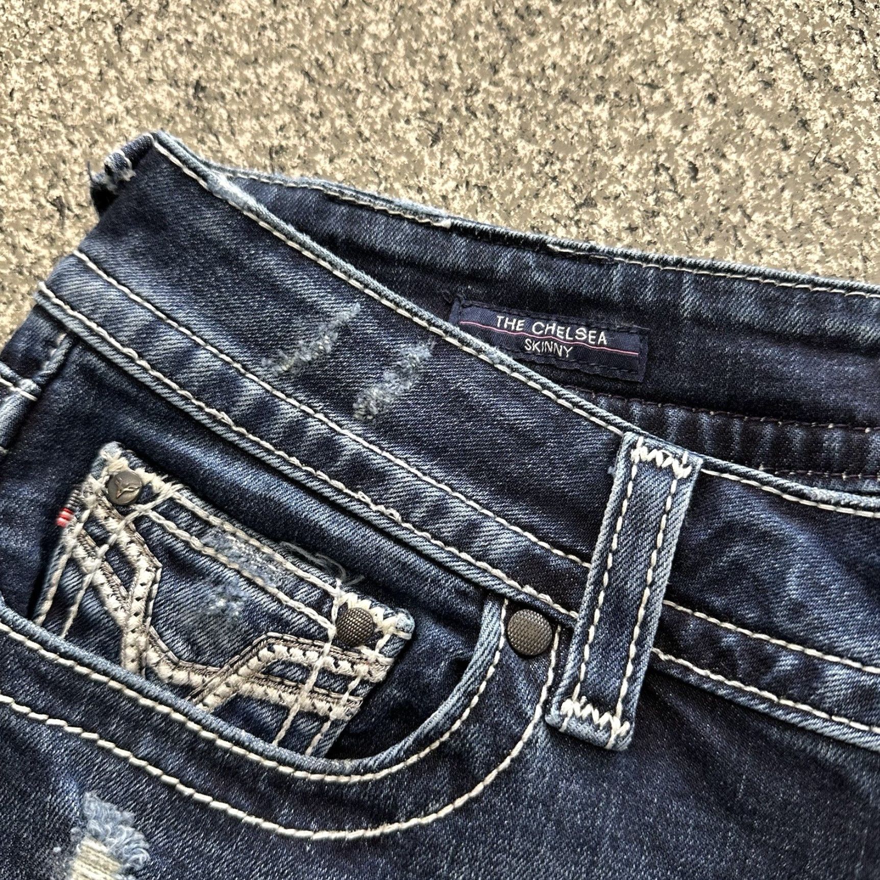 Vintage VIGOSS Jeans Womens 9/10 x 29 Chelsea Skinny Mid Rise Denim Stretch Blue Jeans Womens 10 Blue Skinny Stretch Regular 5-Pocket Chelsea Size 24" / US 00 / IT 34 - 4 Thumbnail