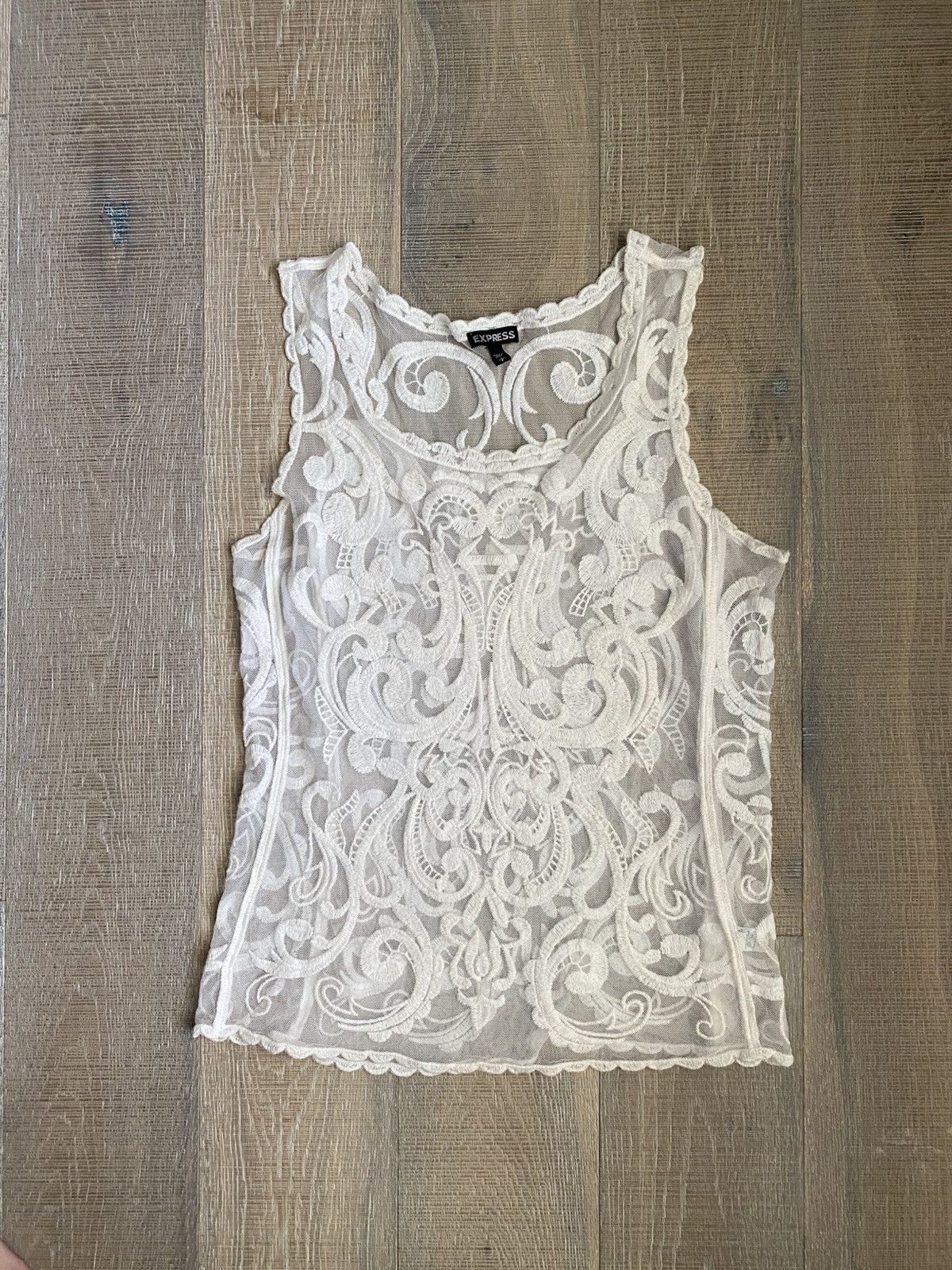 Express Express Sheer Embroidered Tank Top Size S / US 4 / IT 40 - 1 Thumbnail