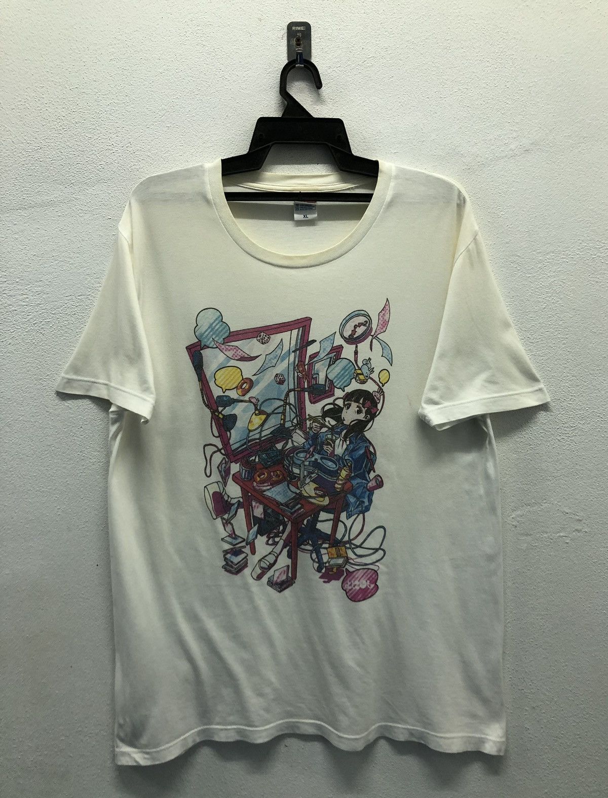 Vintage UnitedAthle Athletic Apparel T-Shirt