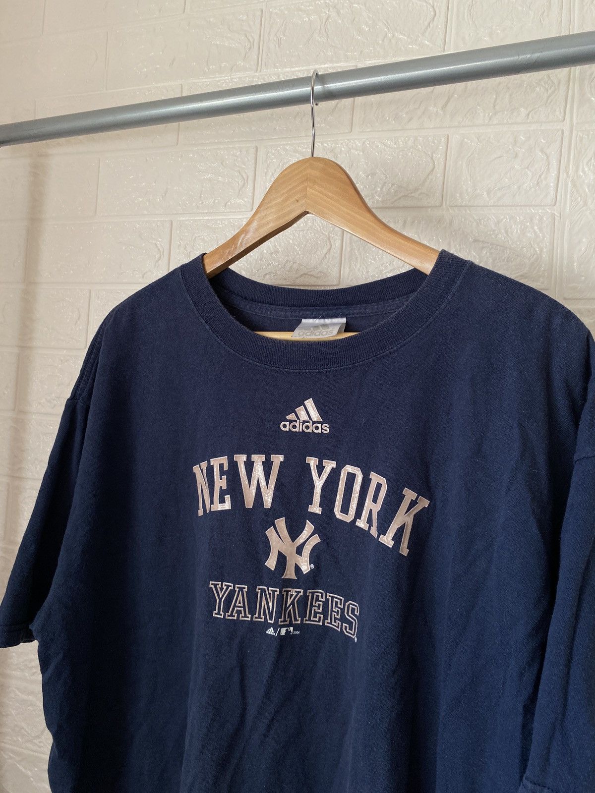 Vintage Yankees x Adidas Tee 2004 MLB Akimbo Size US L / EU 52-54 / 3 - 2 Thumbnail