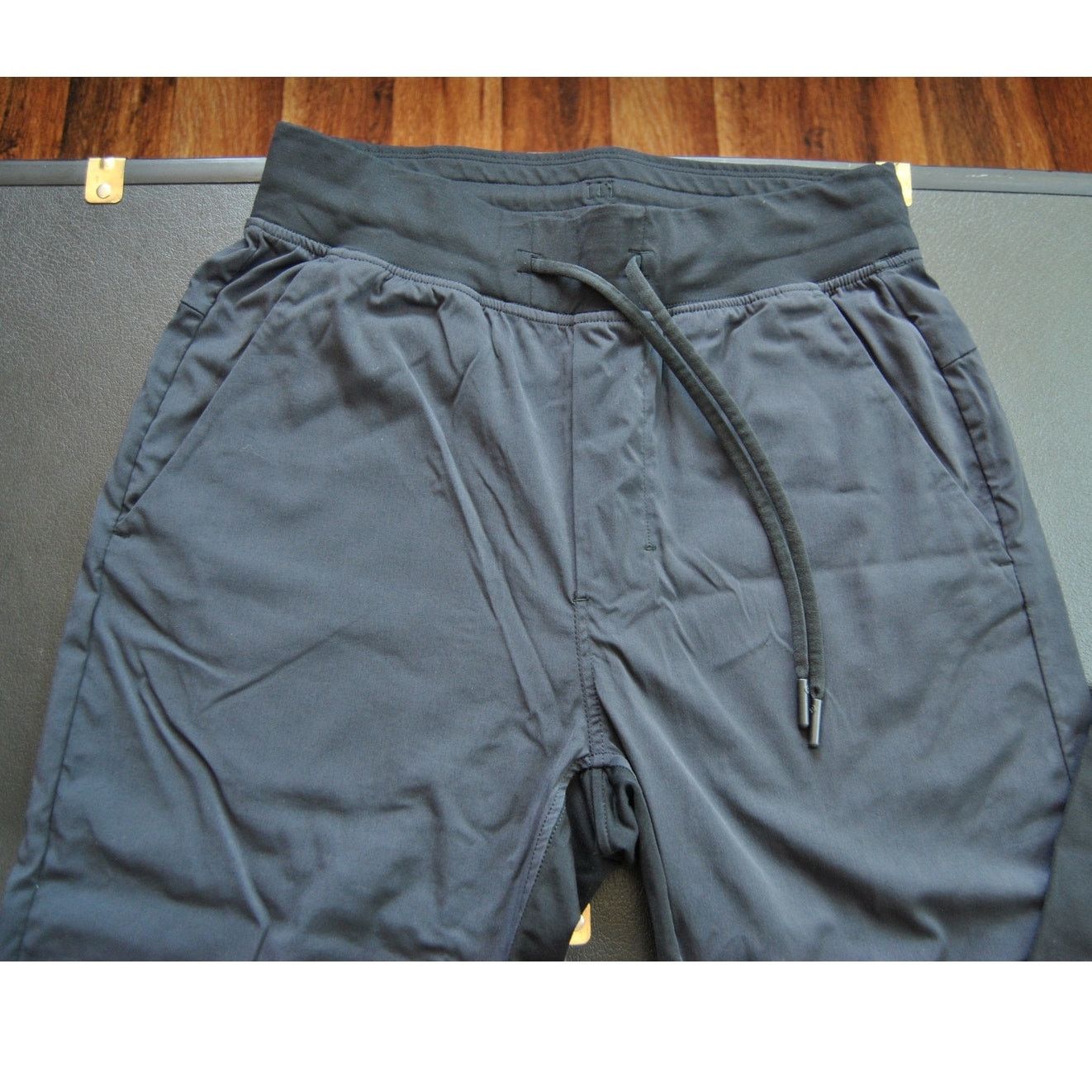 Lululemon Lululemon X-Small Two-Tone Black Sweatpants w/ Pockets Size US 26 / EU 42 - 5 Thumbnail