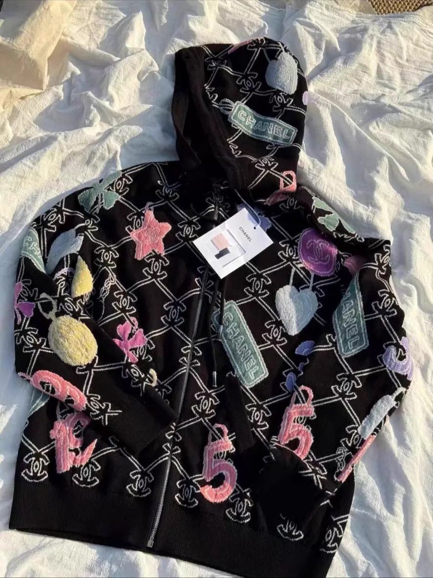 Chanel Chanel 22P Color Block Knit Hooded Zip Cardigan 38 Size S / US 4 / IT 40 - 1 Thumbnail