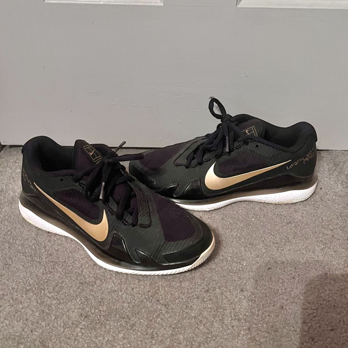 Nike NikeCourt Air Zoom Vapor Pro Women’s Black Tennis Shoes Size US 7 / IT 37 - 1 Thumbnail