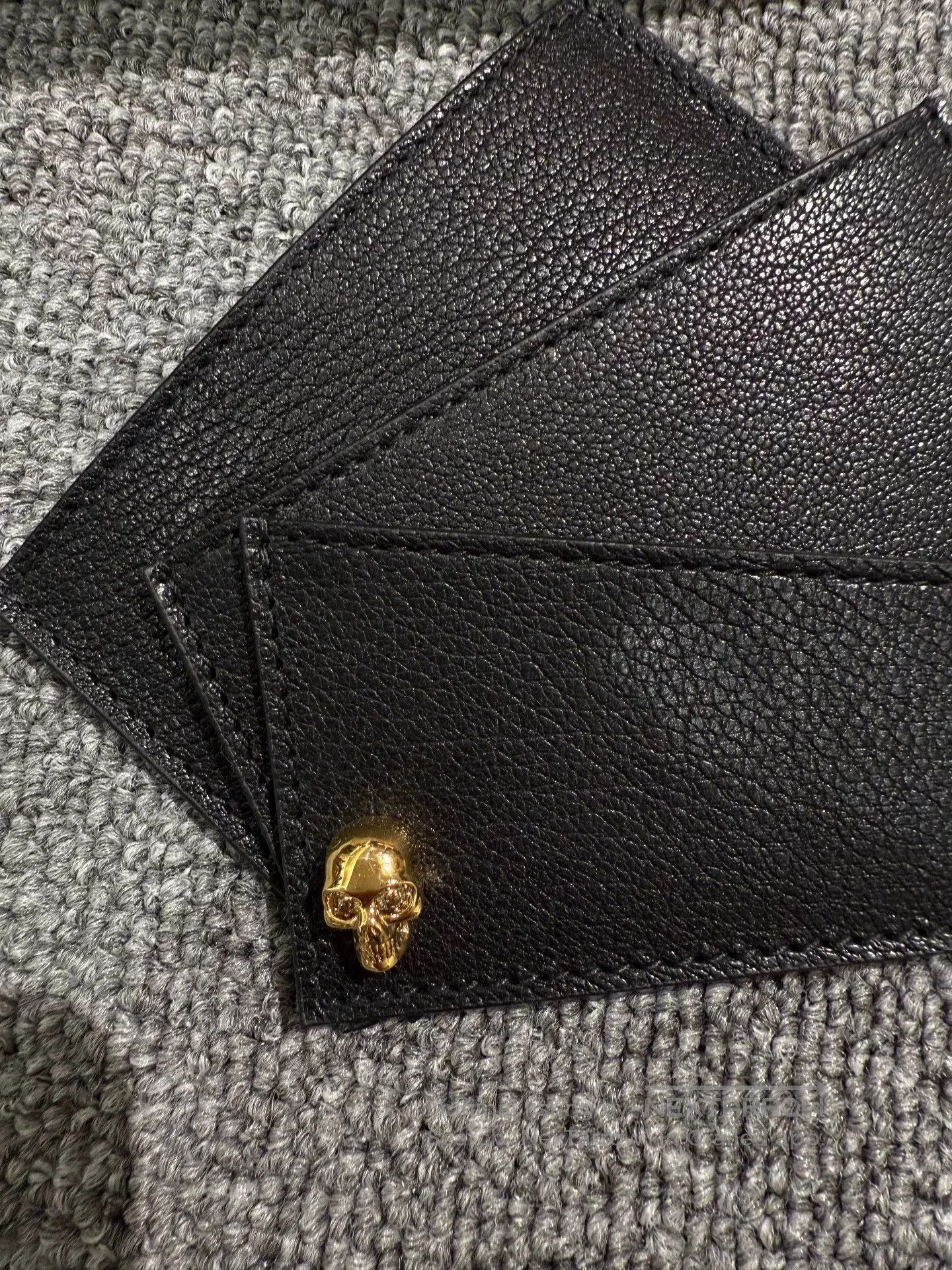Alexander McQueen Alexander McQueen Leather Card Holder. Size ONE SIZE - 3 Thumbnail