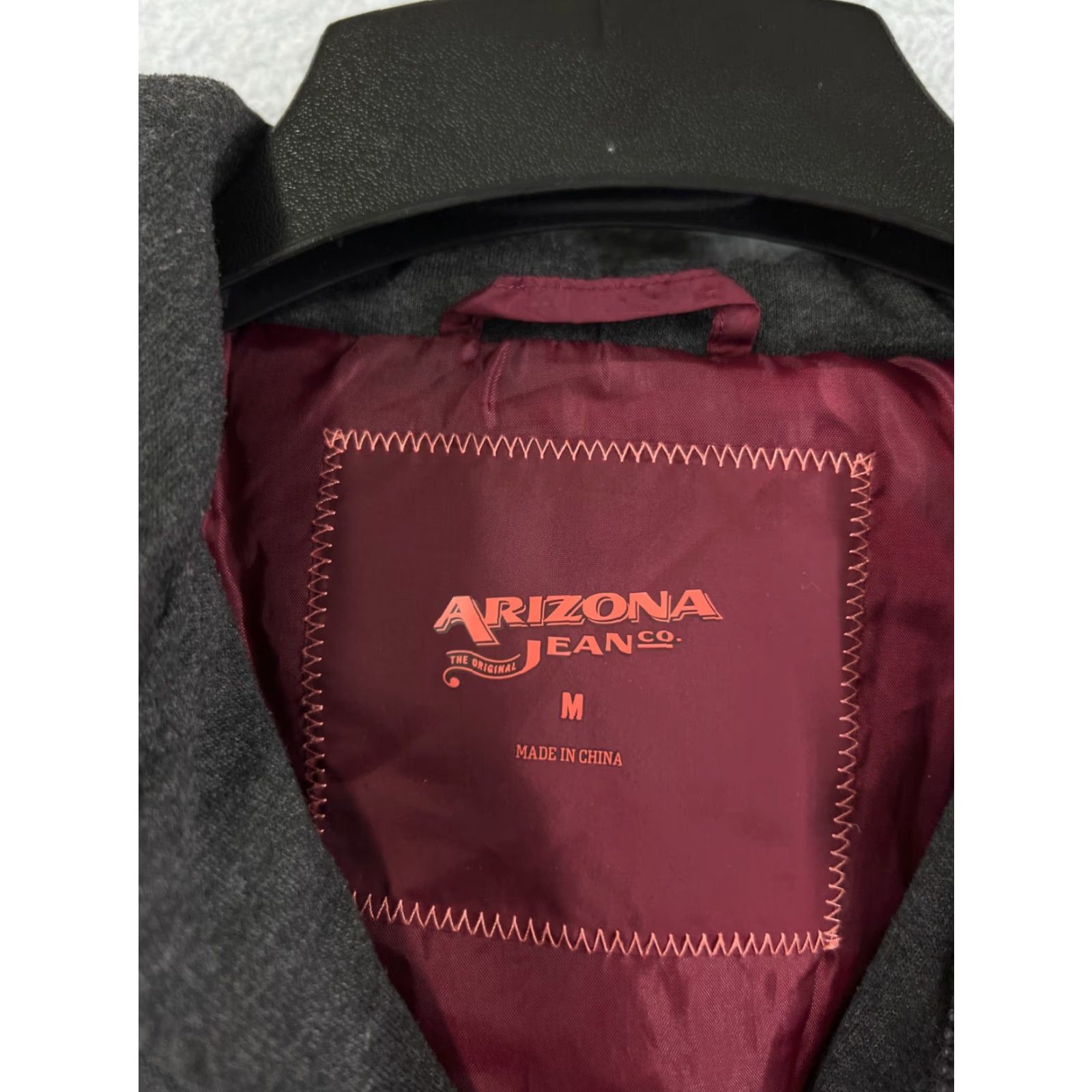 Vintage Arizona Jeans Vest Womens M Red Hooded 100% Polyester Lined Pockets Zip Full Zip Casual Travel Workwear Shirt? Size M / US 6-8 / IT 42-44 - 4 Thumbnail