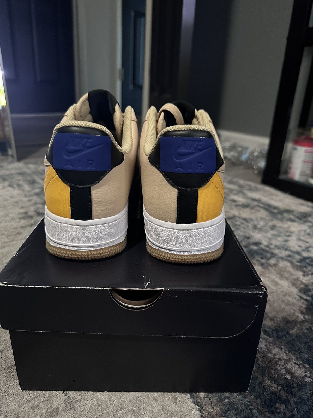 NBA Nike Air Force 1 Low 07 LV8 Size US 8.5 / EU 41-42 - 4 Thumbnail