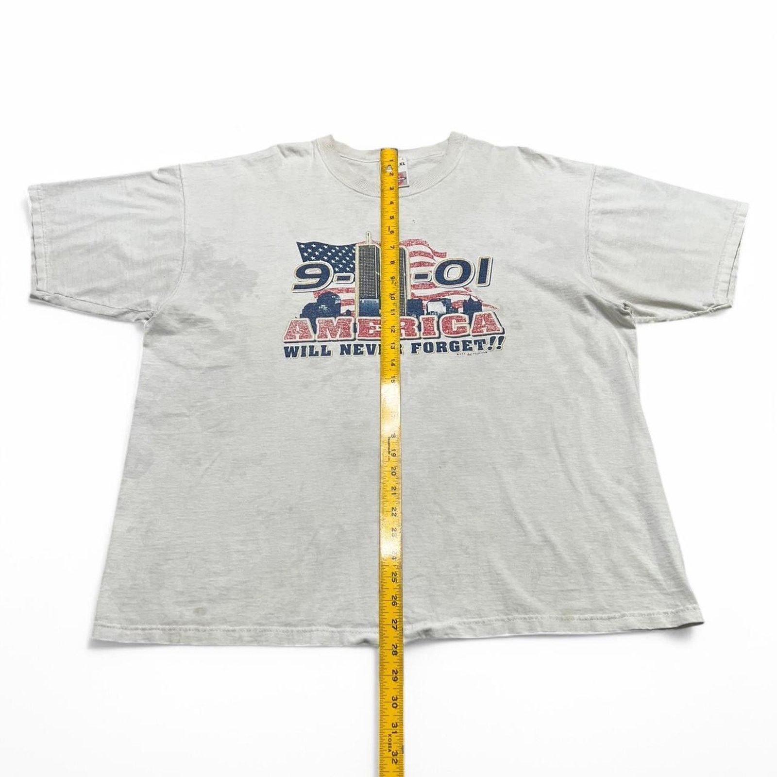 Wilson Vintage 9/11 America Will Never Forget T-Shirt XL Patriotic Size US XL / EU 56 / 4 - 3 Thumbnail