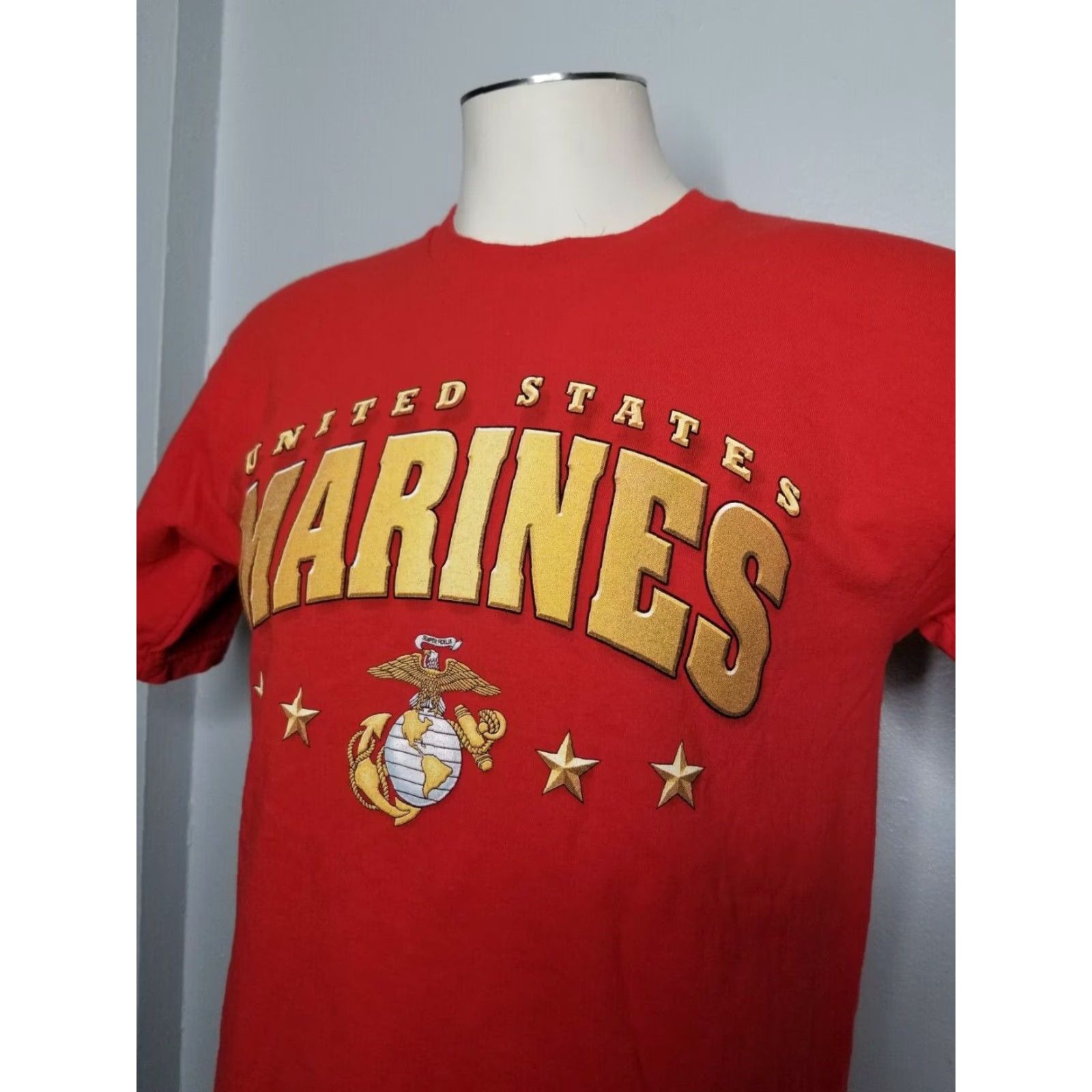 Vintage VINTAGE United States Marines Red Graphic T-shirt Bayside USA MADE Mens M Shirt Size US M / EU 48-50 / 2 - 2 Thumbnail