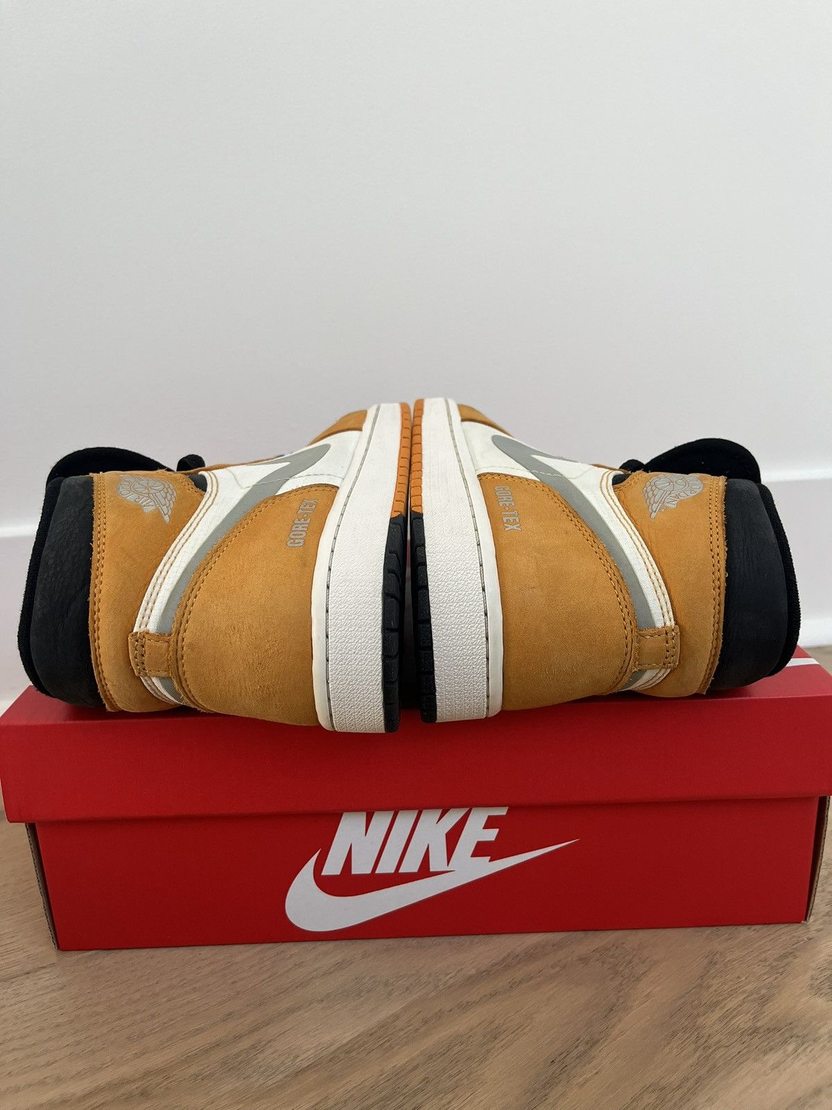 Jordan Brand Jordan 1 High Goretex Size US 8 / EU 41 - 4 Thumbnail